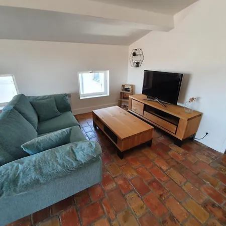 Apartment Au Coeur Du Centre Historique - Immeuble Classe - Terrasse - Climatise Nimes