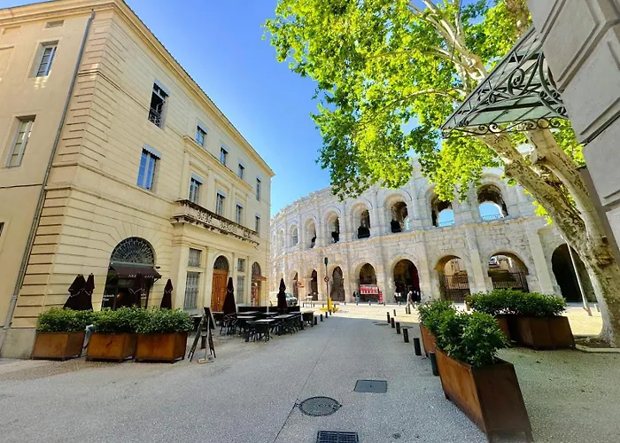 Daire Au Coeur Du Centre Historique - Immeuble Classe - Terrasse - Climatise